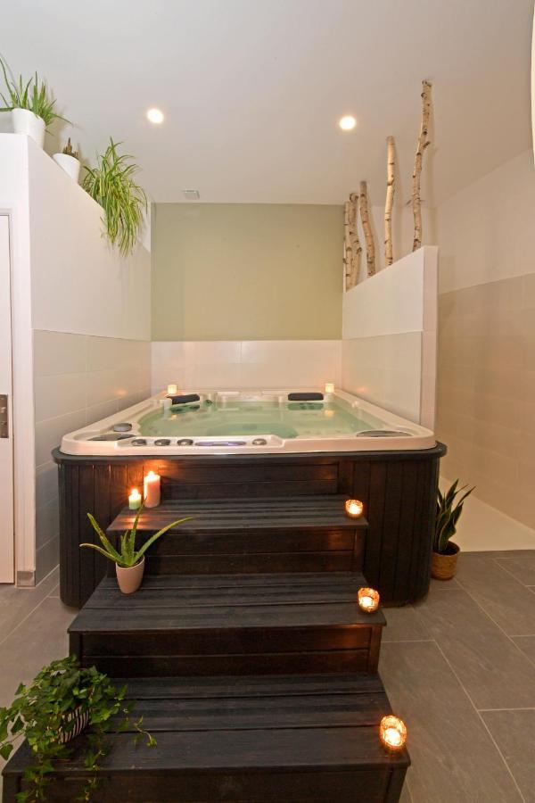 D'hotes Les Nuits Pastel Bed & Breakfast